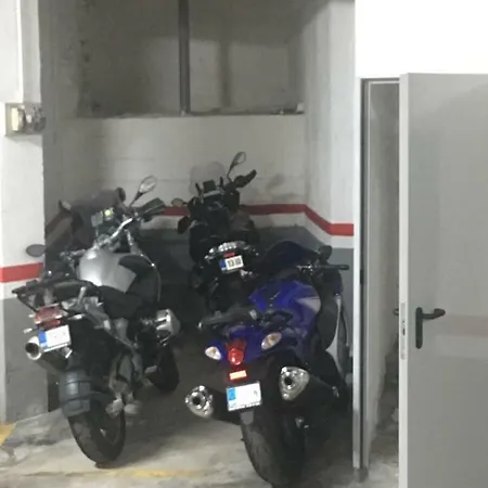 Benavites 5 Centrico Junto Ayuntamiento Ávila