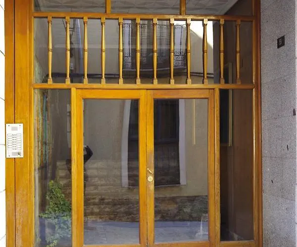 Benavites 5 Centrico Junto Ayuntamiento * Ávila